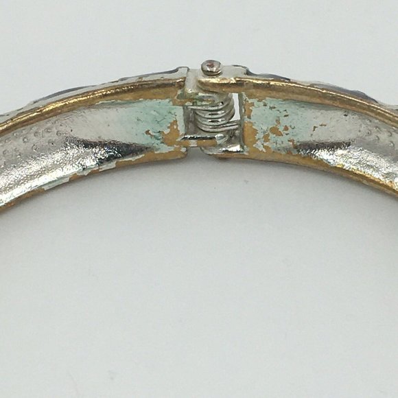 Black & Cream White Enameled CLAMPER BRACELET, Scales Pattern (flaw) - Picture 8 of 8